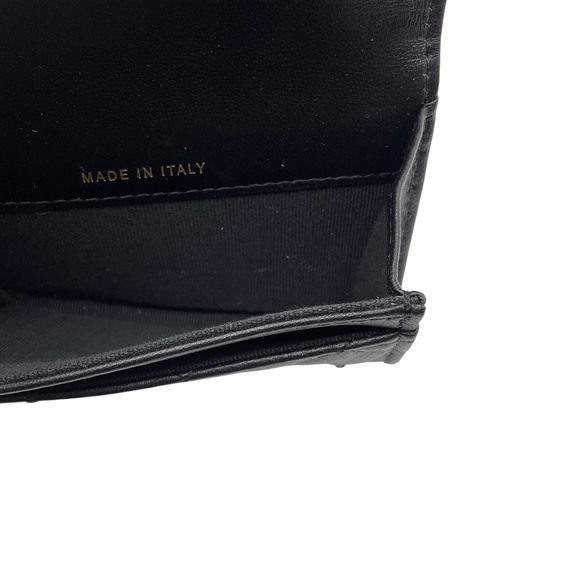 CHANEL BLACK 2023 CC LOGO LUCKY CHARM CLASSIC FLAP CARD HOLDER - Picture 9 of 13